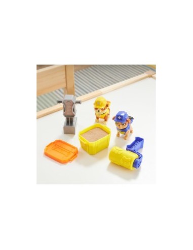 Rubble & Crew, Set di Action Figure Rubble e Mix con Kinetic Sand Build-It, 85,05 g, e Attrezzi per Costruzioni, 3+ Anni